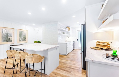 Hilton Head Island Condo | Luxe Villa, 3 Min Walk to Beach, Pet Friendly, Office, Outdoor Fire Table