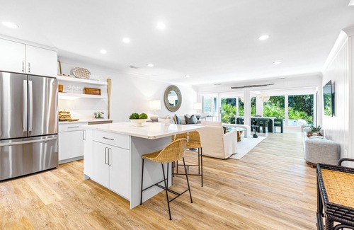 Hilton Head Island Condo | Luxe Villa, 3 Min Walk to Beach, Pet Friendly, Office, Outdoor Fire Table