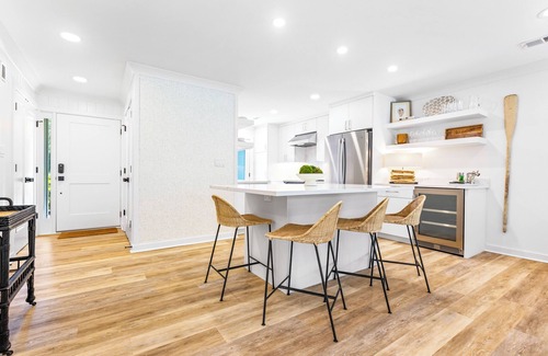 Hilton Head Island Condo | Luxe Villa, 3 Min Walk to Beach, Pet Friendly, Office, Outdoor Fire Table