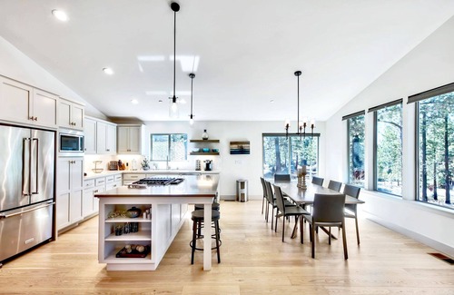 Mountain View Estates House | Luxe12 30 night minimum south lake tahoe modern