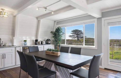Half Moon Bay House | Luxo Stays | 5bd/3ba near beach getaway staycation