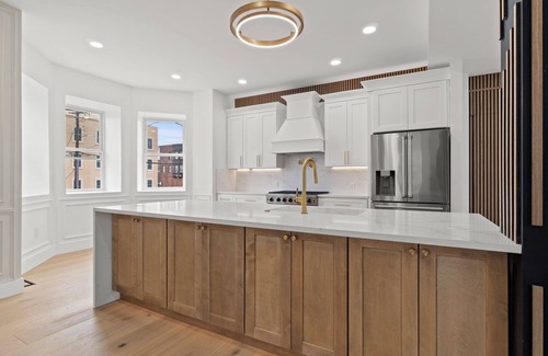 Atlantic City House | Luxory 7-bedroom Beach block house- double driveway-no neighbors