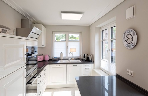 Wenningstedt-Braderup House | Luxus-hausteil in Beliebter Wohngegend auf ca. 170 m² für bis zu 7 Personen