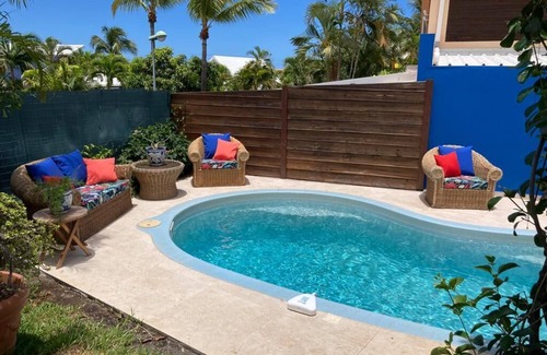St Gilles-les-Bains Villa | Luxueuse Villa - Jardin - Piscine - Jacuzzi 3mn du Lagon Saline les Bains