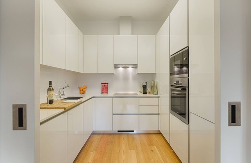 Lisbon Old Town Apartment | Luxuoso Apartamento T4 com 4 Banhos no Centro de Lisboa/Gulbenkian