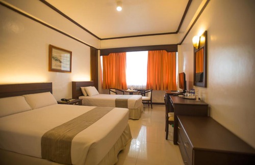 Bacolod Hotel | Luxur Place
