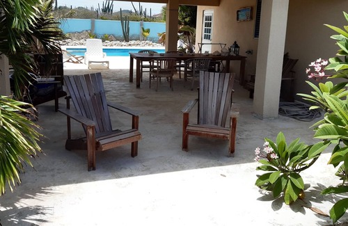 Sero Colorado Villa | Luxureous Villa with pool, ocean view and 2 min from beaches
