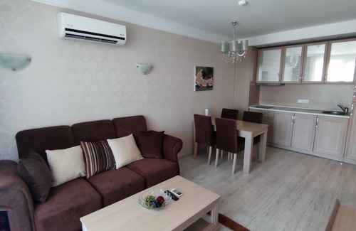 Chaika Apartment | Luxuriöse Ferienwohnung im Harmony Suites Monte Carlo am Sonnenstrand