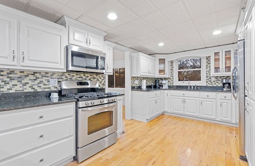 Morganton Cottage | Luxuries of a Hotel Stay. Convenience of Home.