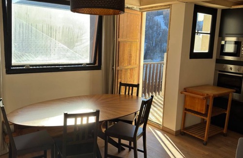 Saint-Etienne-de-Tinee Apartment | Luxurious 4-room chalet-style apartment. Cœur station d'Auron, 10 pers.