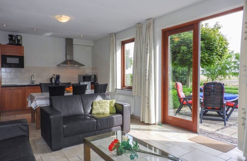Kattendijke House | Luxurious 18-person group accommodation in Kattendijke surrounded by nature