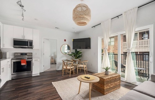 Old Fourth Ward Condo | Luxurious 2-Bedroom Apartment in Atlanta