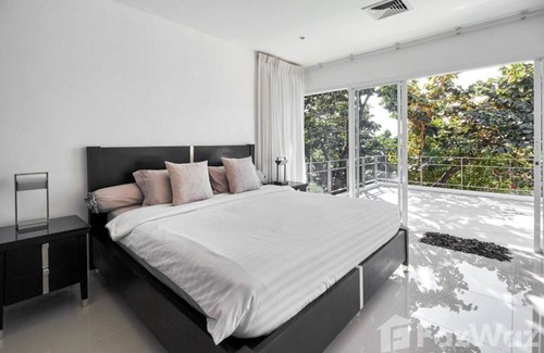 Talat Yai Villa | Luxurious 2-Bedroom Villa with Private Pool and Lush Garden in Karon, Phuket