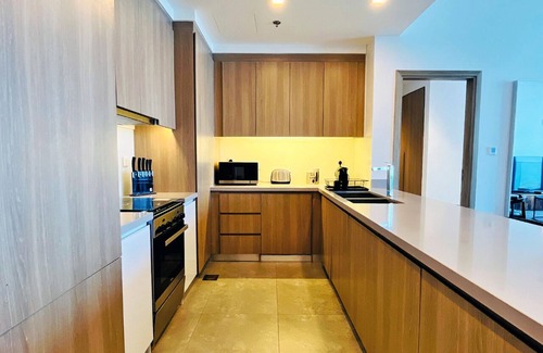 Jabal Ali 2 Apartment | Luxurious 2BR in Stella Maris, Ain & Marina View
