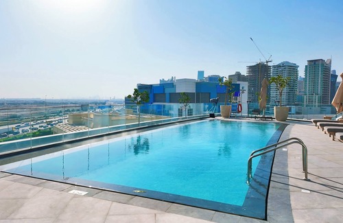 Business Bay Apartment | Luxurious 2BR Partial Burj View l King size Bed