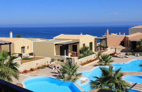 Panormos Apartment | Luxurious 3 room apartment, Rethymno, Panormos with sea view and patio.