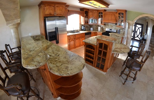 Villas de Las Palmas House | Luxurious 3 Story Home On The Beach Sleeps 15 With Private Pool and Wifi.