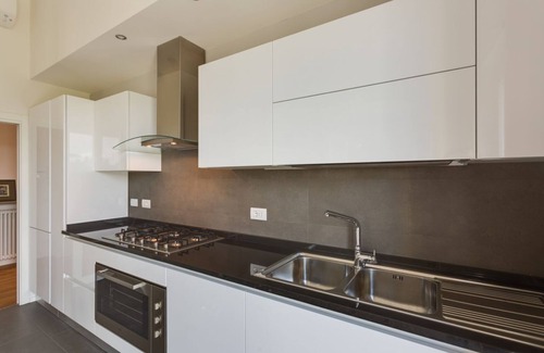 Oltrarno Villa | Luxurious 4 bedroom, 4 bathroom property