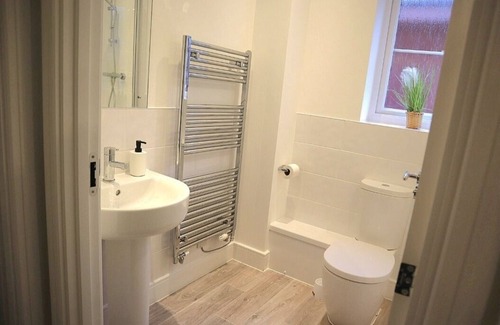 Cradley House | Luxurious 4Bed New Home
