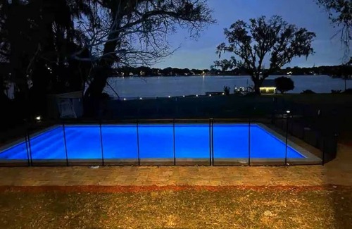 Southwest Orlando House | Luxurious 5 Bed Lake House 3 Min from Universal