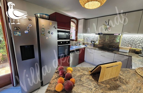 Le Barcares Villa | Luxurious 5-bedroom air-conditioned villa with large swimming pool 300m from the beach