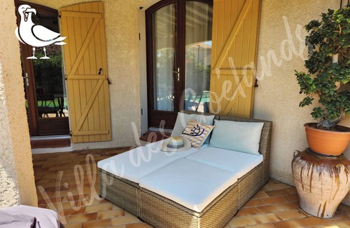 Le Barcares Villa | Luxurious 5-bedroom air-conditioned villa with large swimming pool 300m from the beach