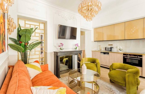 Chaussee-d'Antin Apartment | LUXURIOUS 6-BEDROOM PARISIAN RETREAT:CENTRAL ELEGANCE NEAR CHAMPS ELYSÉES ,OPÉRA