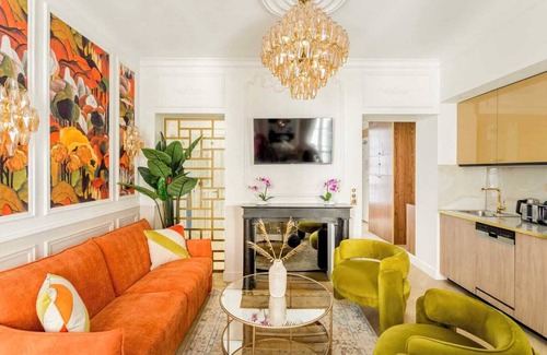 Chaussee-d'Antin Apartment | LUXURIOUS 6-BEDROOM PARISIAN RETREAT:CENTRAL ELEGANCE NEAR CHAMPS ELYSÉES ,OPÉRA