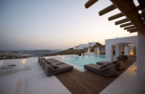 Little Venice Villa | Luxurious 7 Bedroom Villa in Mykonos