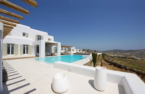 Little Venice Villa | Luxurious 7 Bedroom Villa in Mykonos