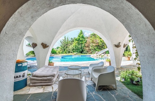 Le Plan-de-Grasse Villa | Luxurious and quiet 5-bedroom villa in enchanting Grasse with WiFi, AC, Pool,