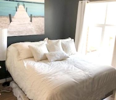 Brossard Apartment | Luxurious Apartment in Brossard with Terrace