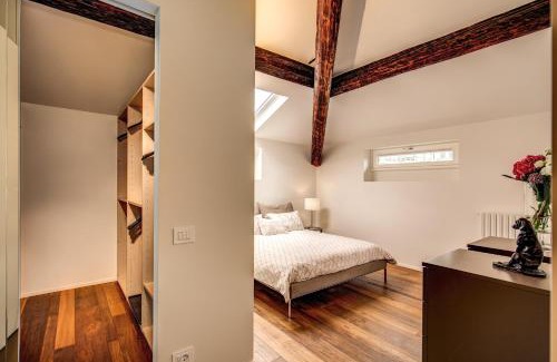 Washington Apartment | Luxurious Apartment in Milan