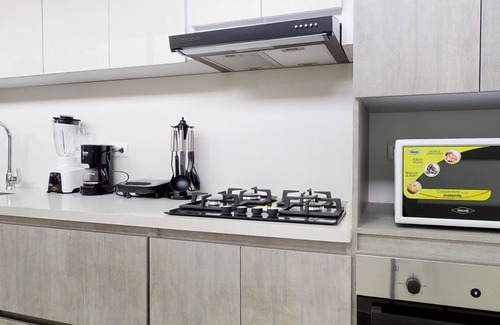 Calle 100 Apartment | LUXURIOUS APARTMENT NEAR UNICENTRO - TWO ROOMS