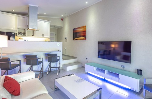 Boegoeroei Condo | Luxurious apartments very close to the beaches with amazing view.