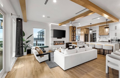 Port Bolivar House | Luxurious Beachfront Oasis w/Private Pool & Elevator