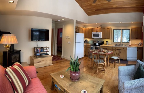 Skywood Preserve House | Luxurious Cabin with Fabulous View