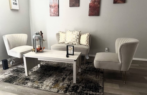 Glen Iris Apartment | Luxurious Comfort in Downtown Birmingham2