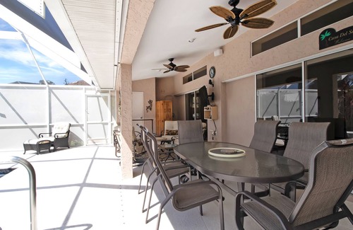 Punta Gorda Hotel | Luxurious Contemporary Vacation Awaits You! Hot tub/Heated Pool/Right on Canal!