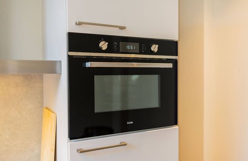 Scheepvaartkwartier Villa | Luxurious Dowtown 3BDR Apartment WS