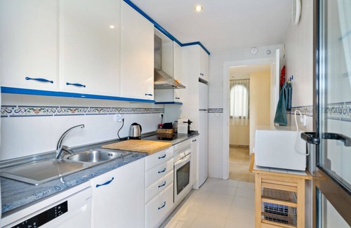 Castillo de Sabinillas Apartment | Luxurious and bright apartment on the Costa del Sol