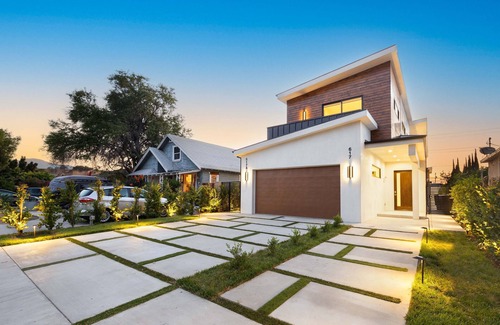 Riverside Rancho House | Luxurious-Exquisite Modern Home - Burbank Studios