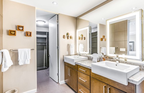 Deepwell Estates House | Luxurious getaway w/ private pool, modern decor/furnishings, & spacious layout