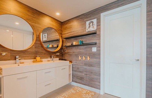 Rancho Apartment | Luxurious Harbor View Condo sleeps up till 8