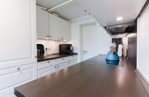Norddeich House | Luxurious holiday home with dike view, suitable for 3 couples and families