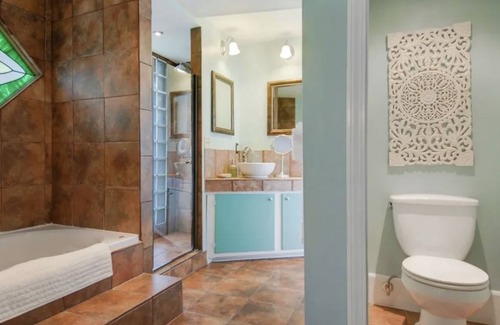 Faubourg Marigny Bed & Breakfast | Luxurious home blocks from the French Qtr with heated pool, hot tub.