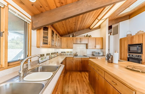 Crescent City North House | Luxurious home boasting ocean views, a sauna, pool table, and more