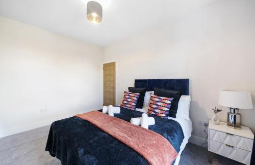 Wembley Park House | Luxurious house in Wembley - Garden