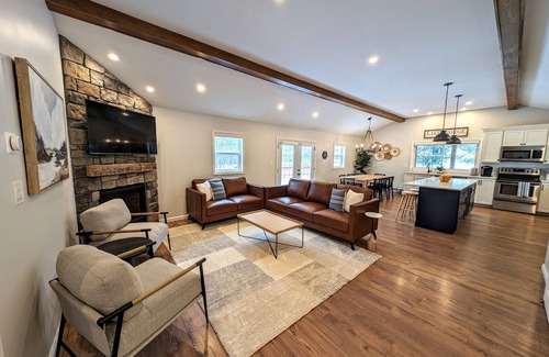 Lake George House | Luxurious Lake Retreat with Hot Tub