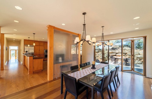 Tuolumne County House | Luxurious Lakeside Estate with Expansive Views and Privacy on over 50 Acres!